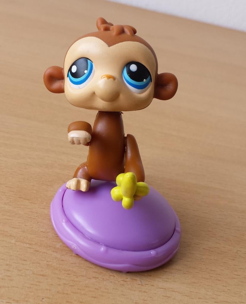 Littlest Pet Shop: Monkey with Banana - geen nummer – 2004, Gebruikt, Ophalen of Verzenden, Hasbro, Nvt