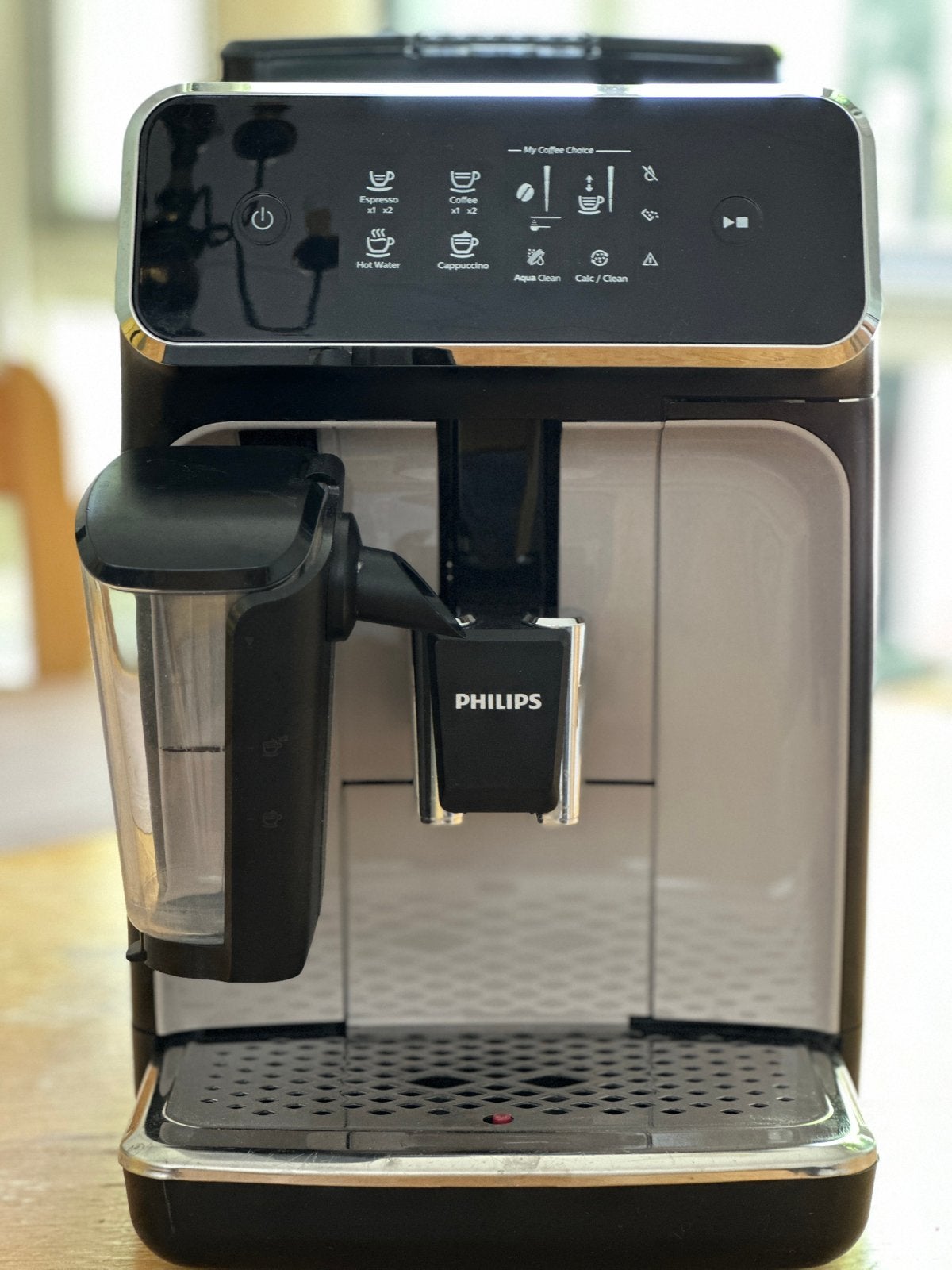 Philips LatteGo EP2235/40 – Volautomatische Koffiemachine, Witgoed en Apparatuur, Koffiezetapparaten, 10 kopjes of meer, Koffiemachine