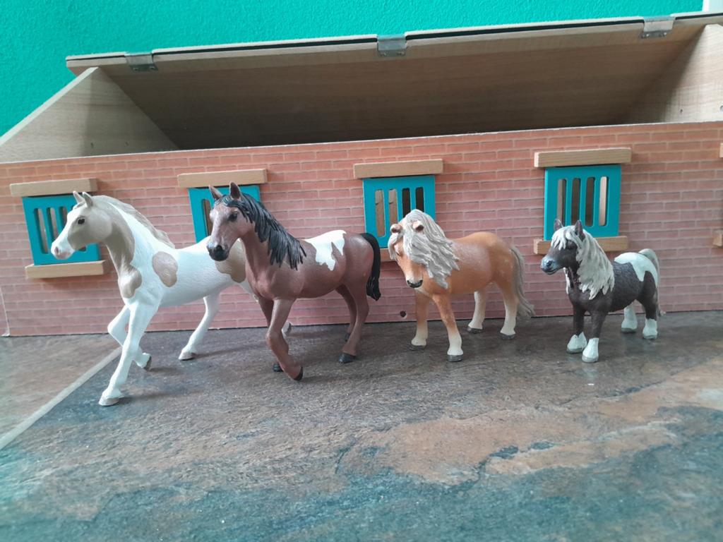 Paarden Stal met paarden., Kinderen en Baby's, Speelgoed | Houten speelgoed, Ophalen, Gebruikt, Overige typen