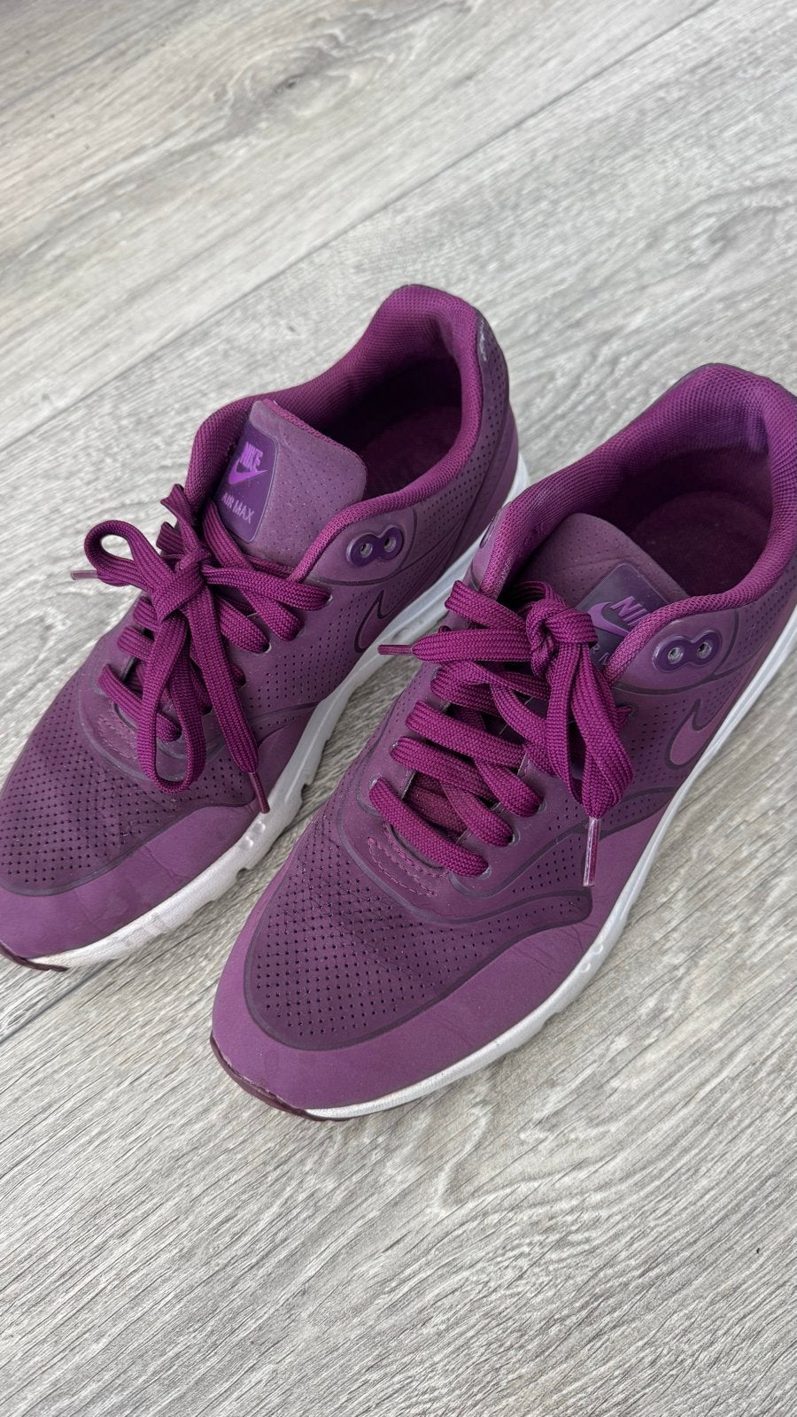 Nike Air Max Sneakers - Maat 40 - Paars, Ophalen of Verzenden, Gedragen, Overige kleuren, Sneakers of Gympen