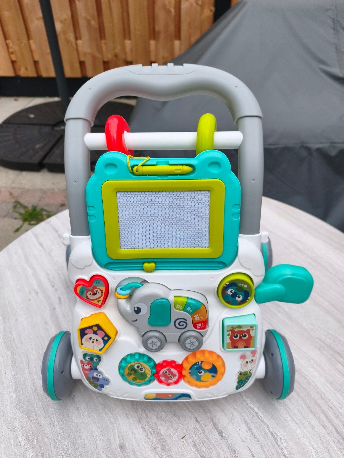 Babywalker met activiteitenpaneel en tekentablet, Ophalen, Zo goed als nieuw, Overige typen, Met wieltjes