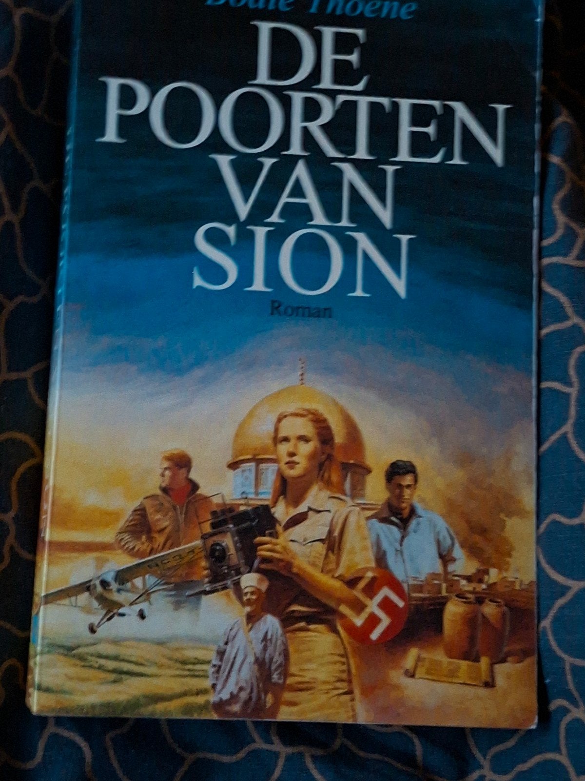De Poorten van Sion - Bodie Thoene (Roman), Ophalen of Verzenden, Gelezen, Bodie Thoene, Nederland