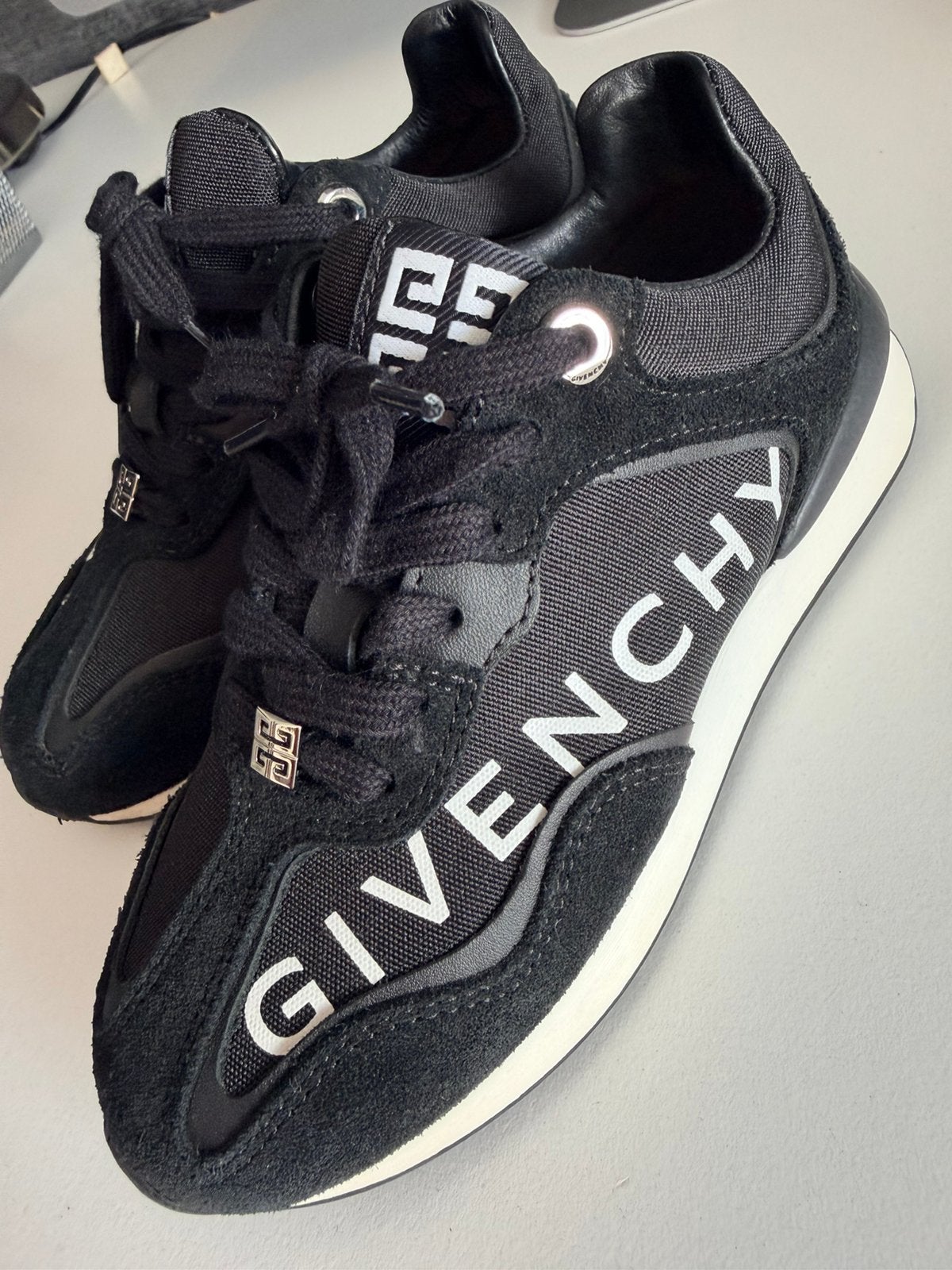 Givency kinderschoenen, Ophalen, Zo goed als nieuw, Schoenen