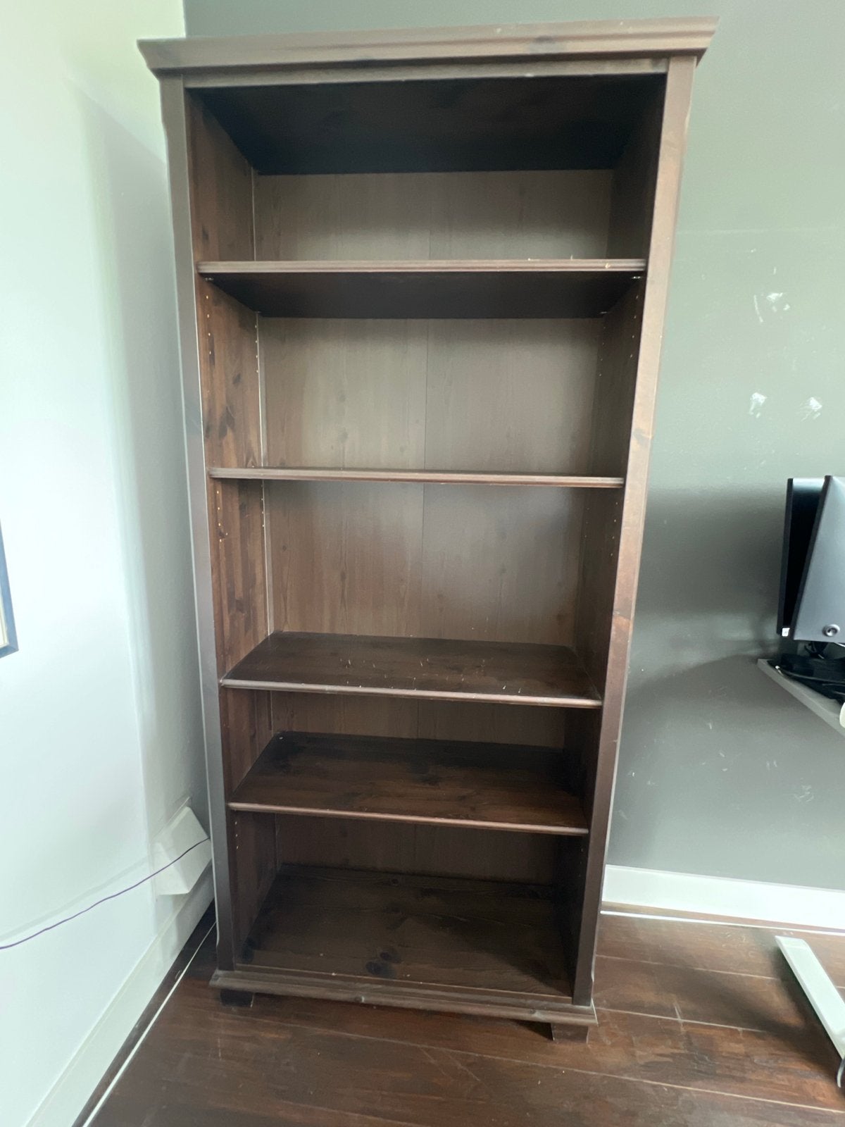 Bruine IKEA MARKÖR Boekenkast met 3 verstelbare planken, Ophalen, Met plank(en), Gebruikt, 50 tot 100 cm