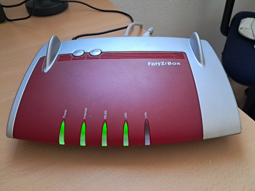 Fritz!Box 4040 Router Dual band (2.4/5 GHz) 1Gbit, Ophalen of Verzenden, Zo goed als nieuw, Router, Fritz!Box