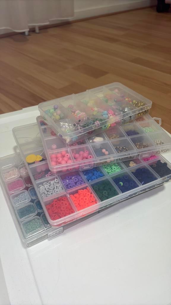 Grote set kralen en rocailles voor sieraden maken, Hobby en Vrije tijd, Kralen en Sieraden maken, Ophalen, Zo goed als nieuw, Kraal