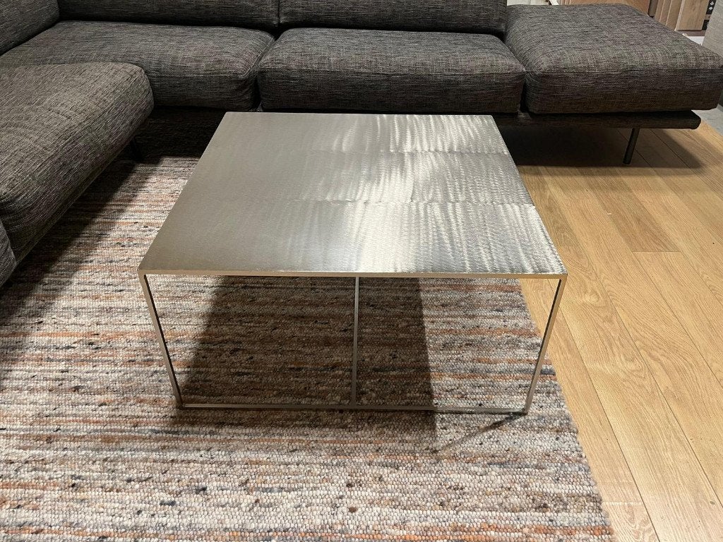 NIEUWSTAAT Minotti Leger Salontafel – NP €1.750, https://www.minotti.com/en, 50 tot 100 cm, Vierkant, Zo goed als nieuw