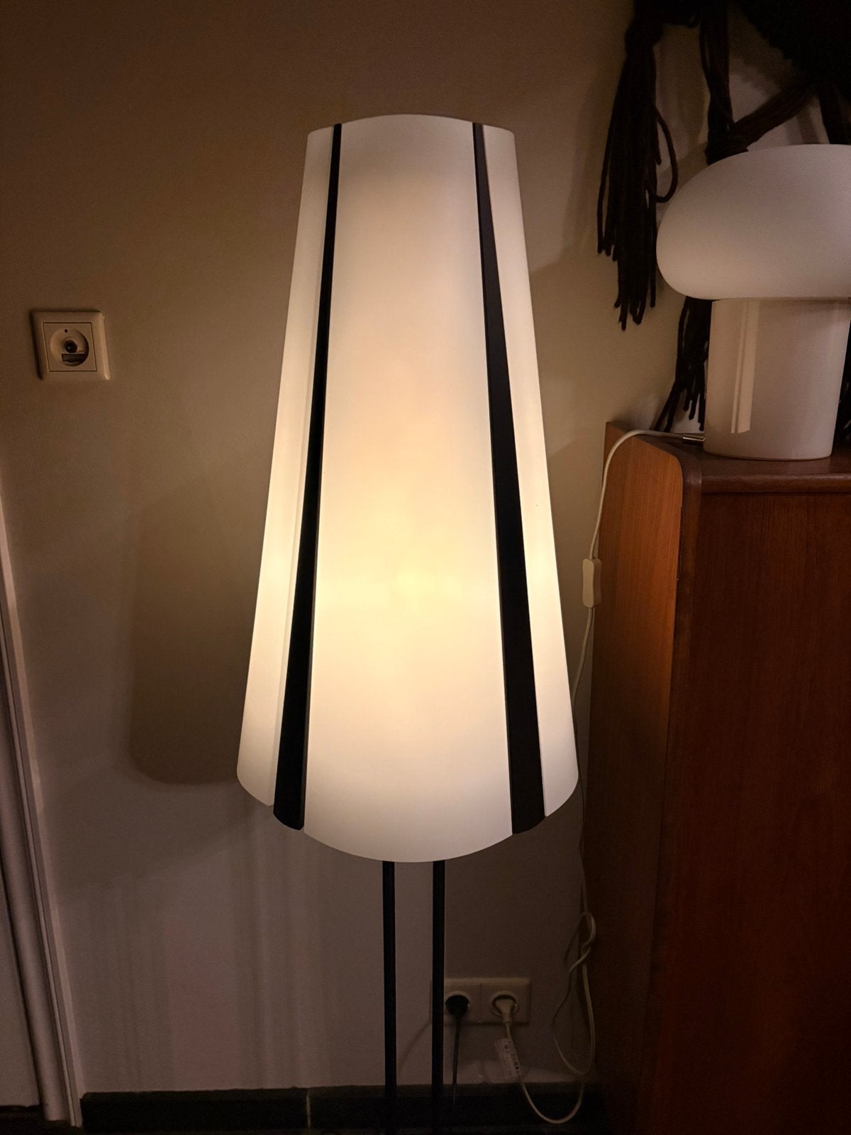 Vintage / retro Vistofta vloerlamp 🖤🤍, Ophalen, Gebruikt, Retro, Memphis, vintage, spage age, modern, 100 tot 150 cm