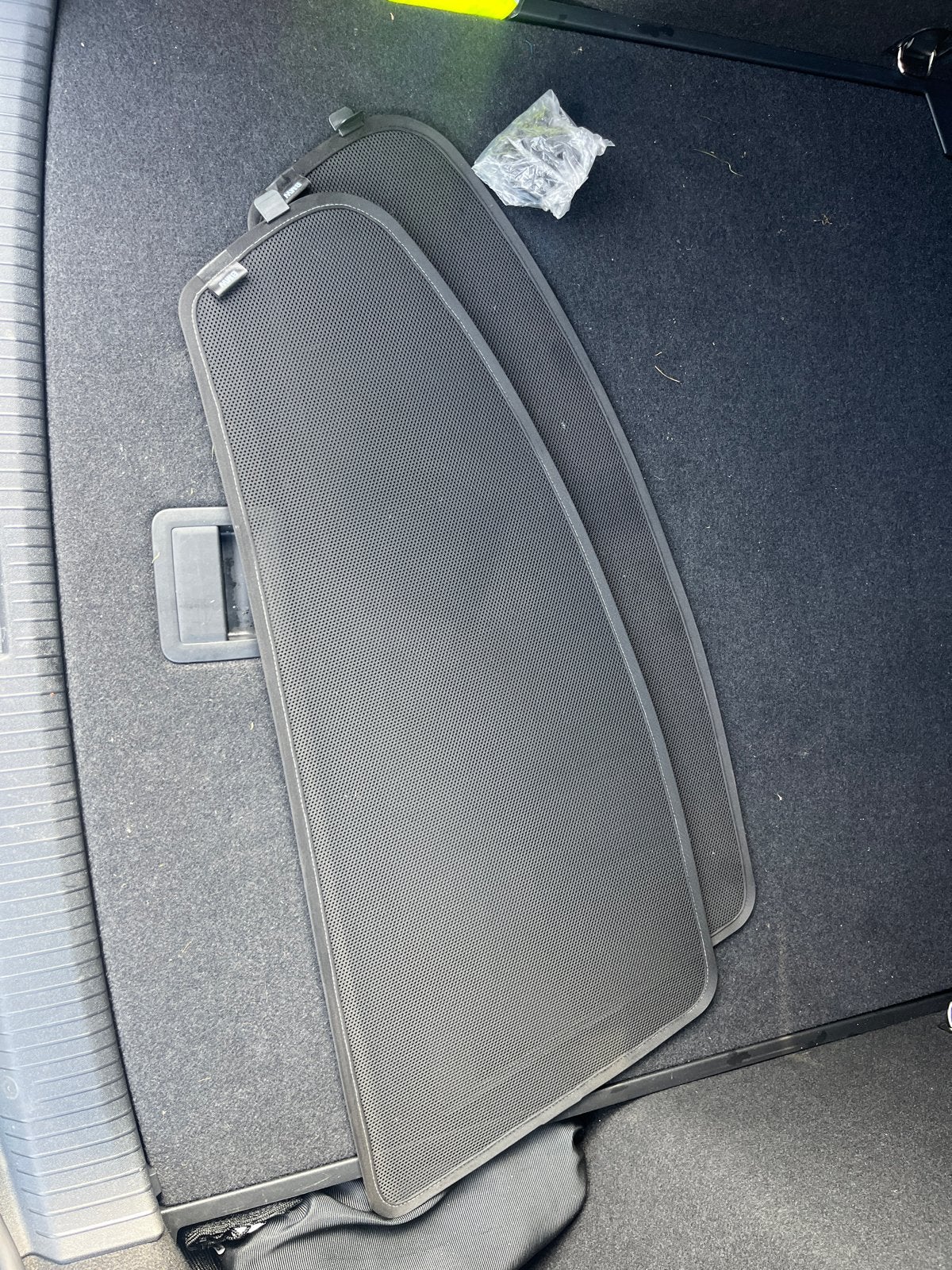 Zonneschermen L+R BMW E90 inclusief montagedelen, Ophalen, Gebruikt