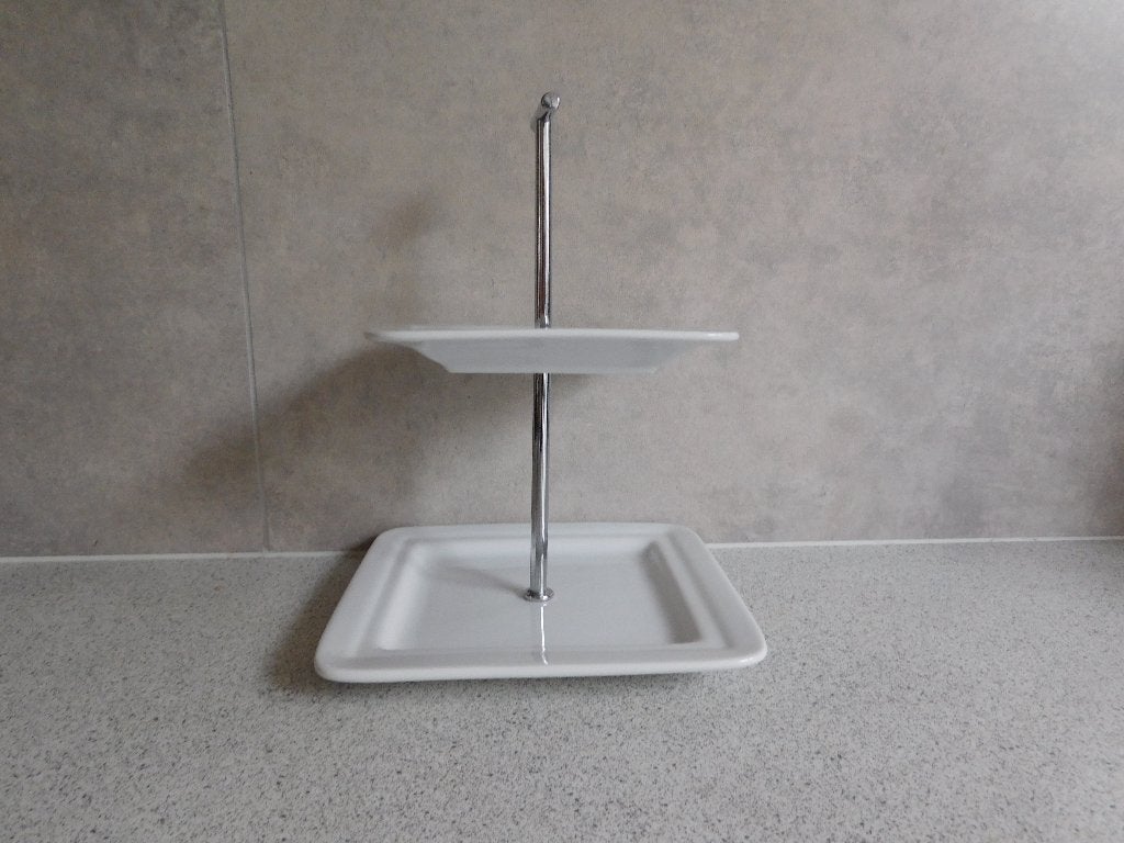 Etagère 2 laags Borden 14 en 17 cm. Wit, Etagère, Demontabel, Ophalen of Verzenden, Zo goed als nieuw