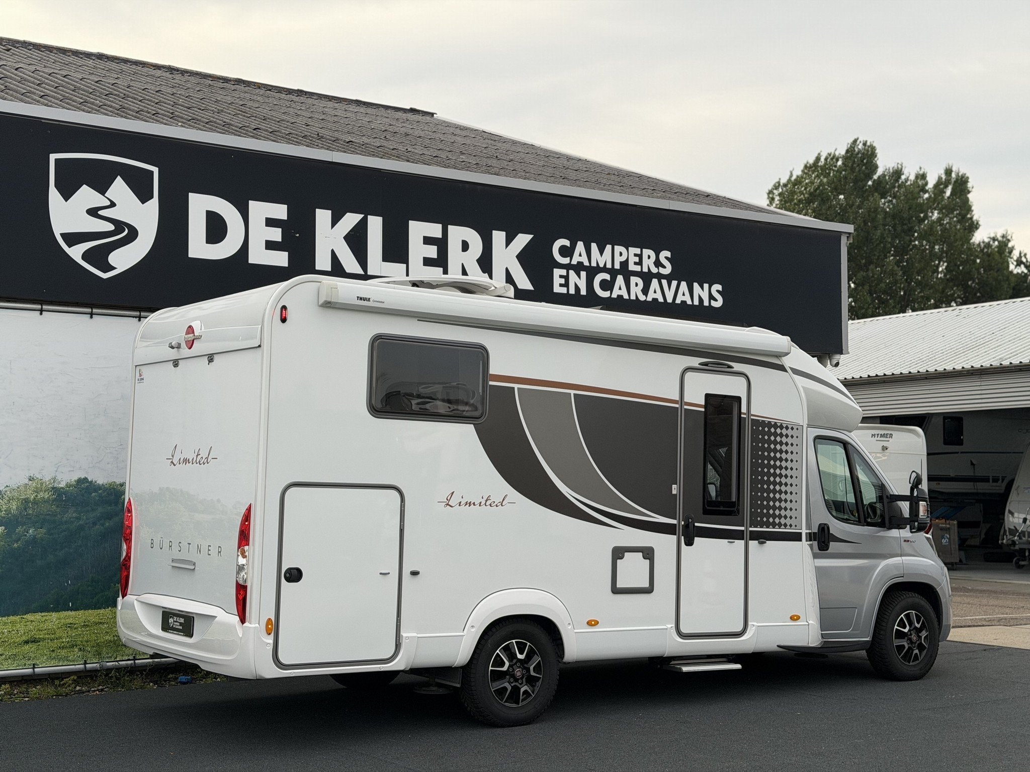 Bürstner Lyseo T690G Limited / Gratis Stalling (bj 2020), Caravans en Kamperen, Hordeur, Tot en met 2, 6 tot 7 meter, Bedrijf