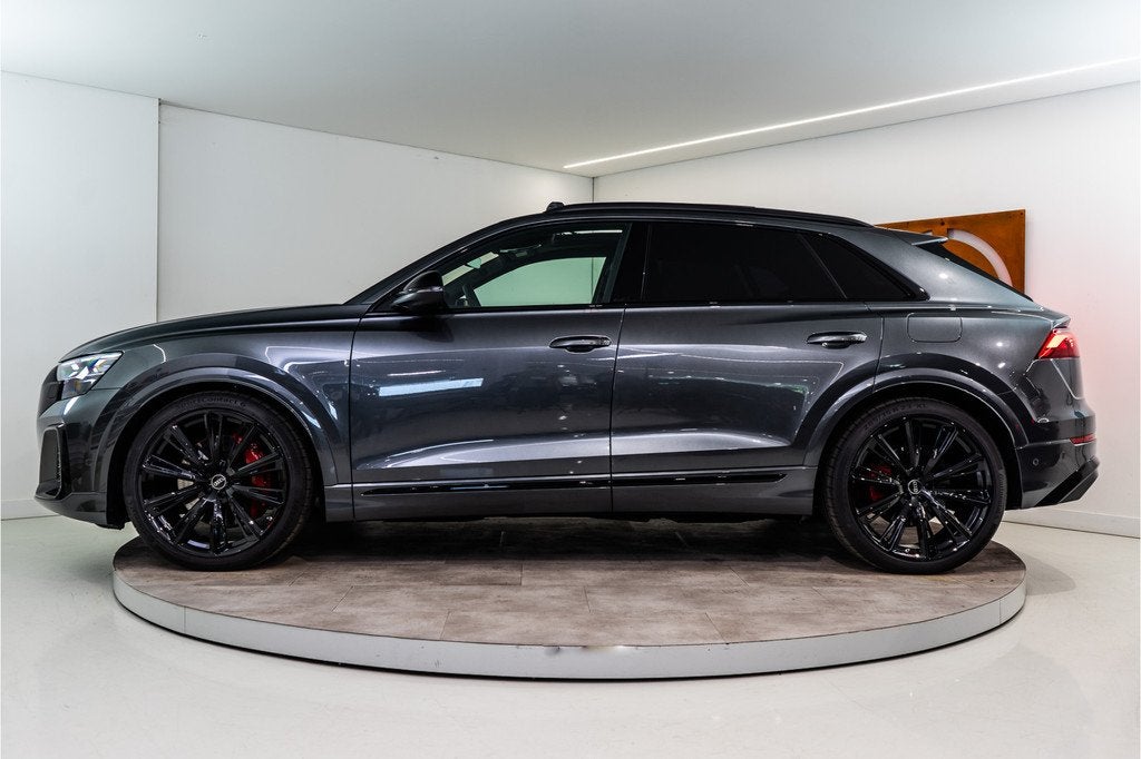 Audi Q8 60 TFSI E Quattro S-Edition Competition 490PK FACELI, Auto's, Audi, Automaat, 12 maanden, 77 km/l, Gebruikt