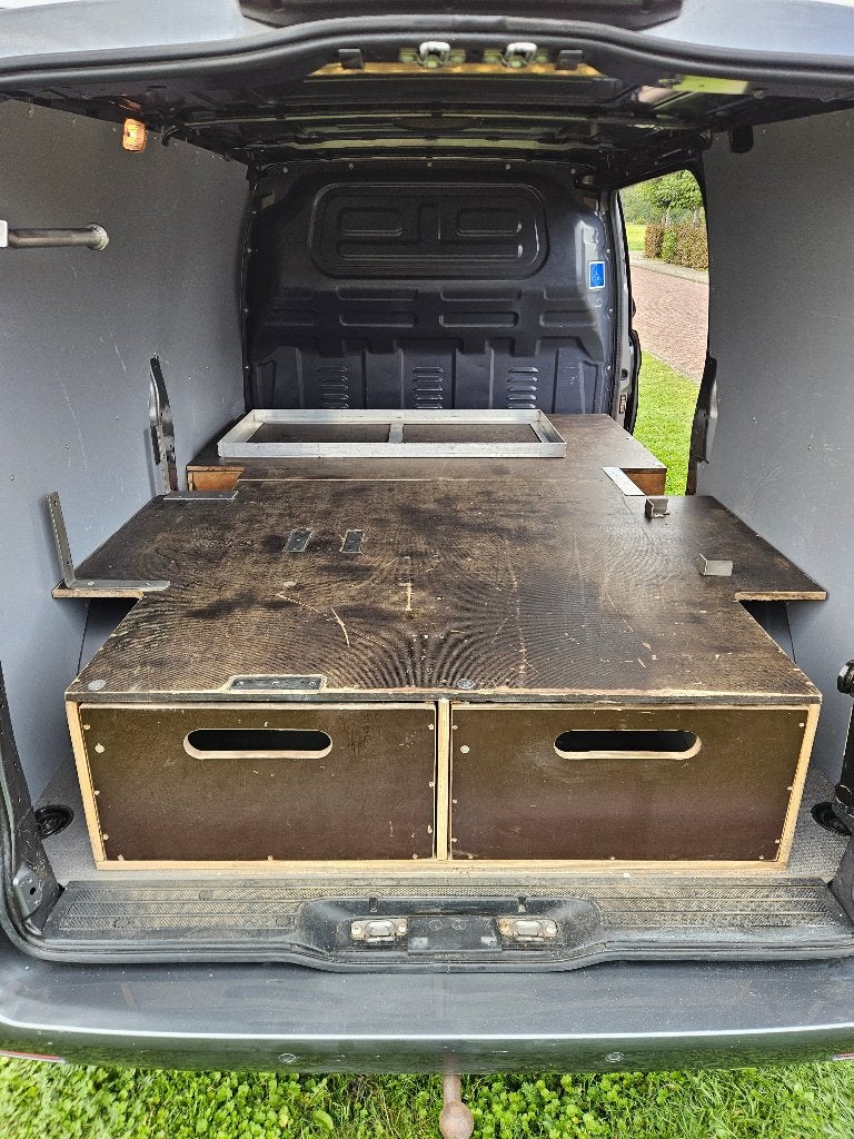 Bedrijfswageninrichting Mercedes Vito verhoogde vloer, lades, Ophalen of Verzenden
