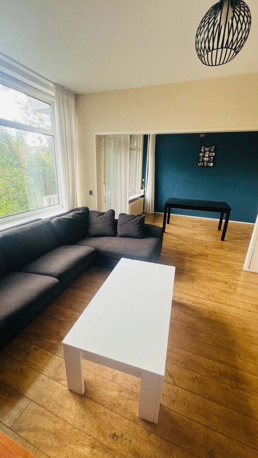 Gratis: Hoekbank, salontafel en eettafel (AS maandag 12 okt), Huis en Inrichting, Ophalen, Gebruikt, Hoekbank, Stof