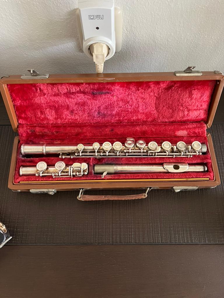 Artley elkhart-ind, Muziek en Instrumenten, Blaasinstrumenten | Dwarsfluiten en Piccolo's, Ophalen of Verzenden, Zo goed als nieuw