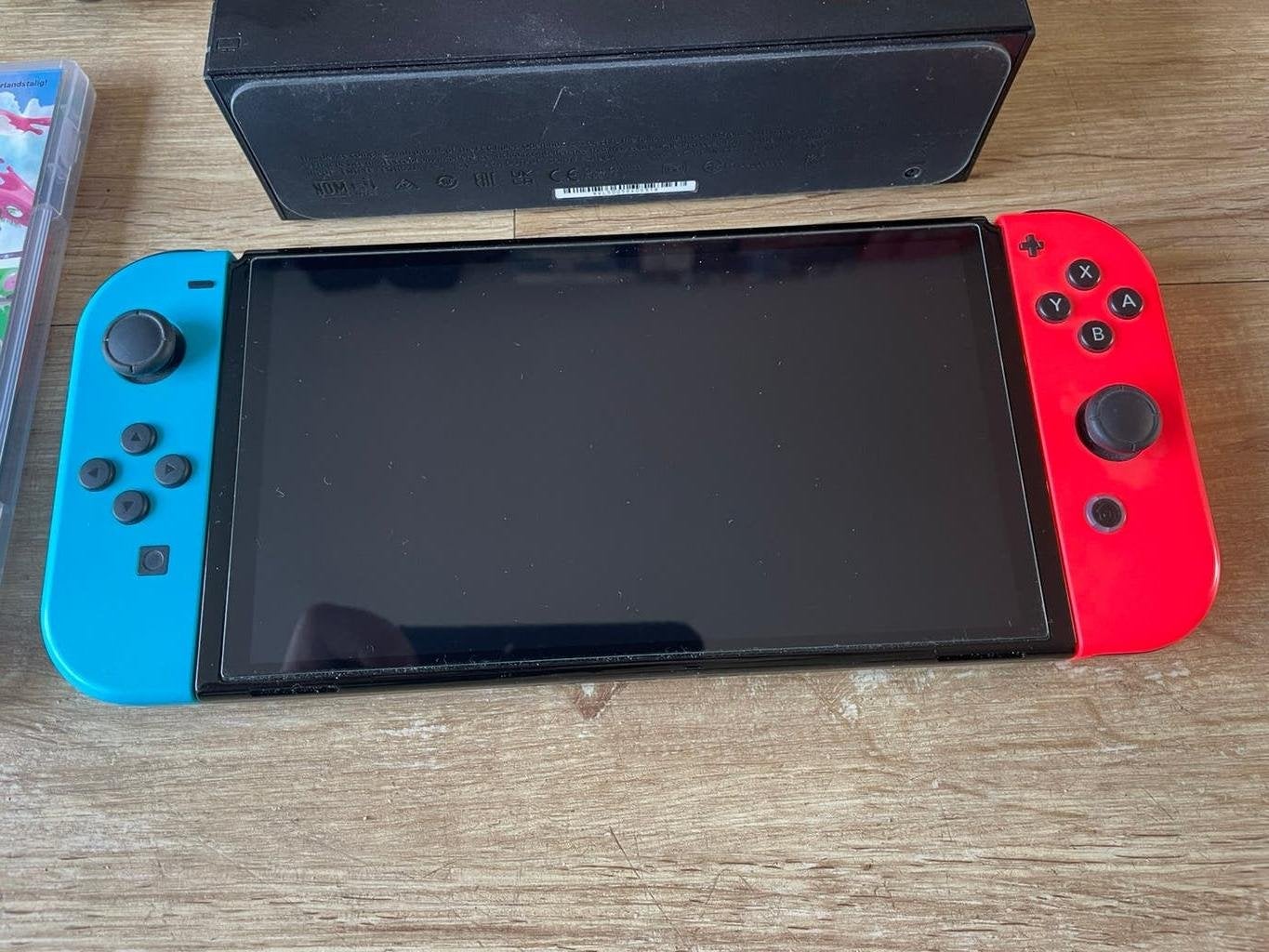Foto 3 van Nintendo Switch OLED in Top Staat + Spellen + Veel Extra's