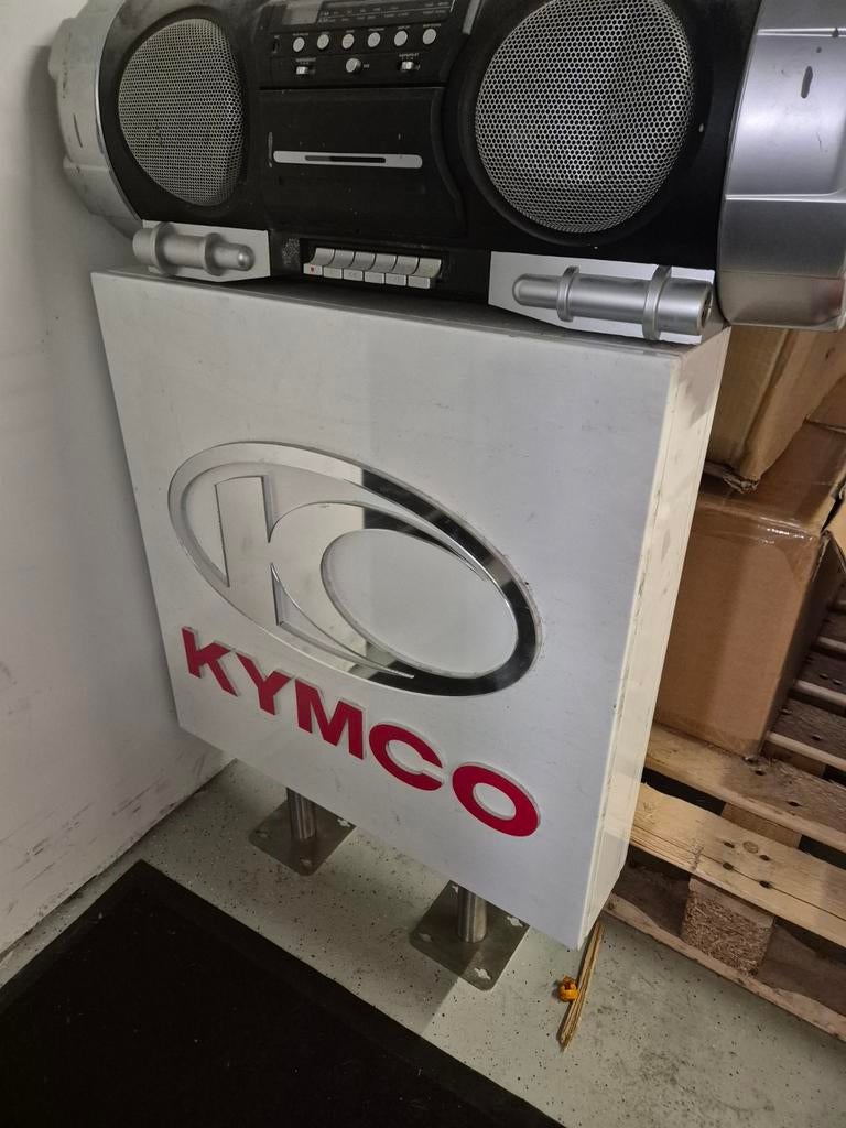 Kymco Lichtbak - Origineel Reclamebord, Ophalen, Gebruikt