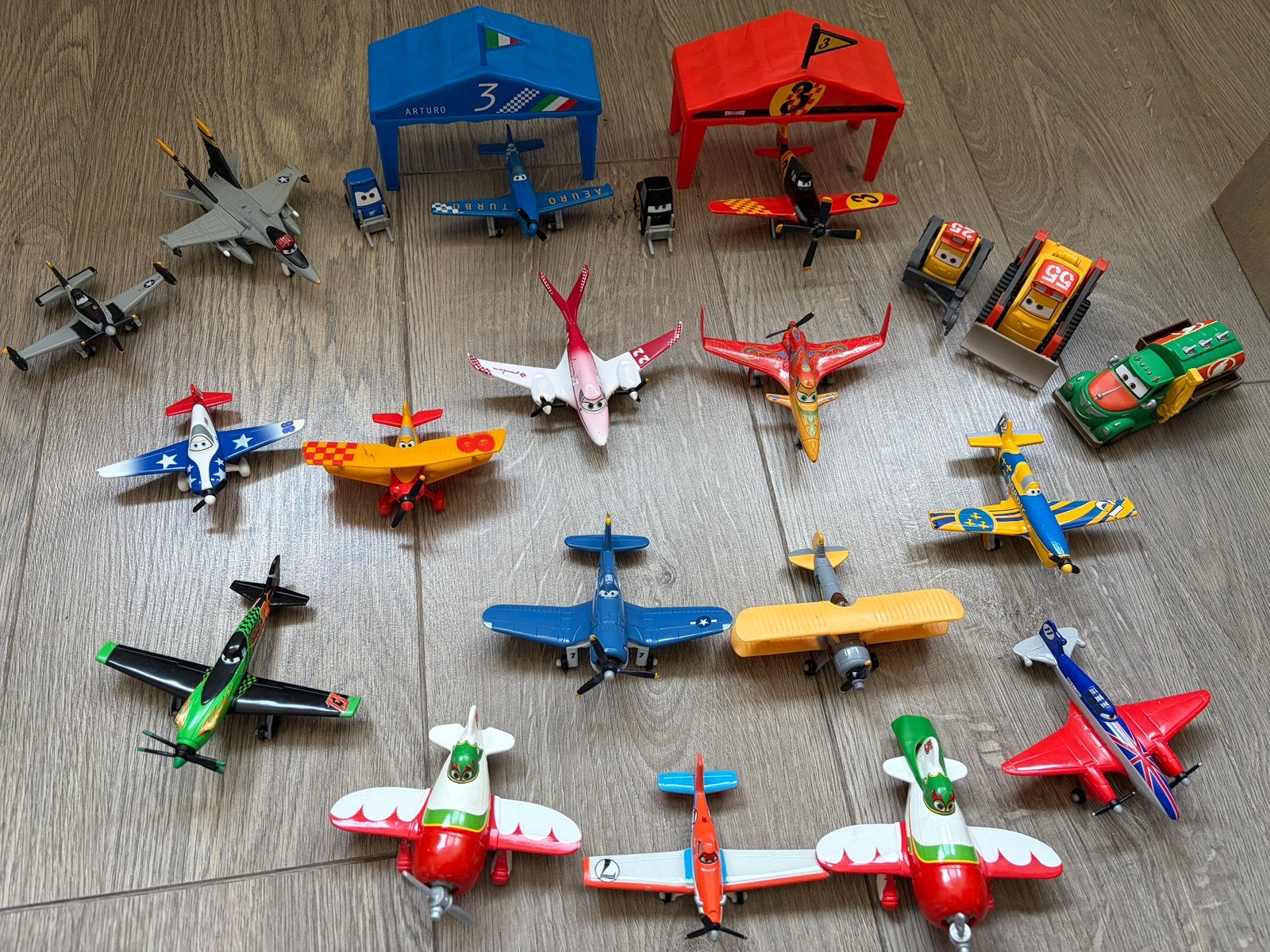 Planes collectie voor uren speelplezier!, Ophalen, Zo goed als nieuw