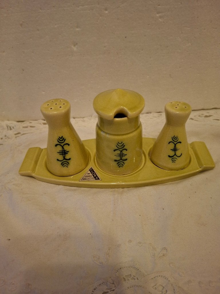 Flora Gouda - peper en zout stelletje met mosterdpotje, Ophalen of Verzenden