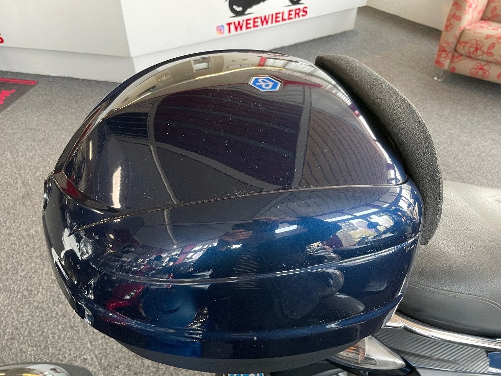 Piaggio Nw Fly Orginele Topkoffer Blue Chrome achter drager, Piaggio, Info@vdstweewielers.nl, P, Overige typen
