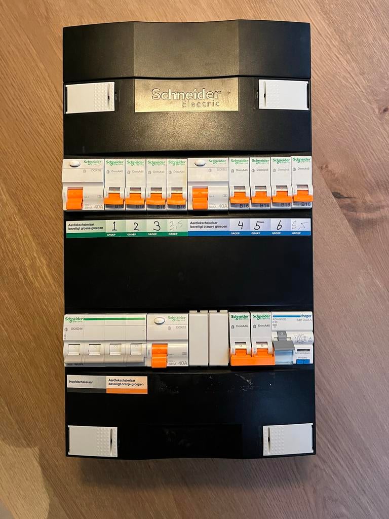 Schneider Electric groepenkast 3-fase, Ophalen, Gebruikt, Schakelaar