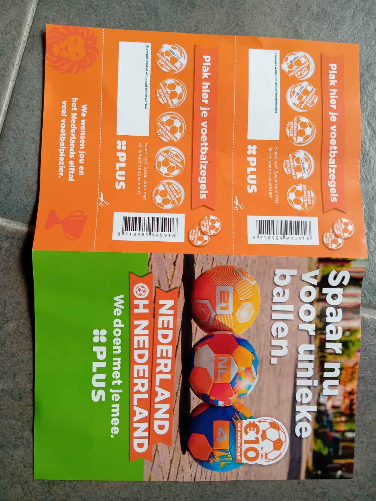 2 volle voetbal spaarkaarten winkel de plus, Verzamelen, Supermarktacties, Plus, Ophalen of Verzenden