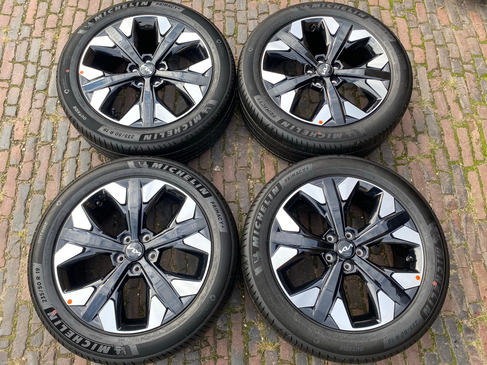NIEUWE 19” Kia Sportage velgen + tpms + 235/50 R19 Michelin, 19 inch, Banden en Velgen, Nieuw, Ophalen of Verzenden
