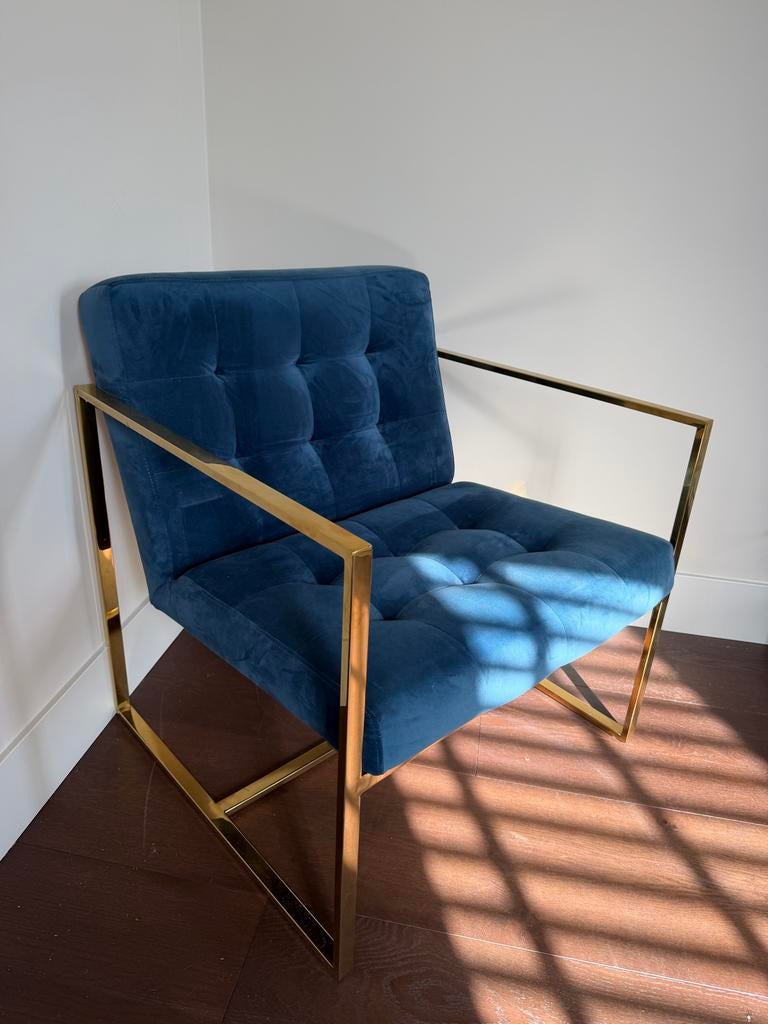 Luxe Goudkleurige Fauteuil met Blauw Velvet, Ophalen, Zo goed als nieuw, Metaal, 75 tot 100 cm