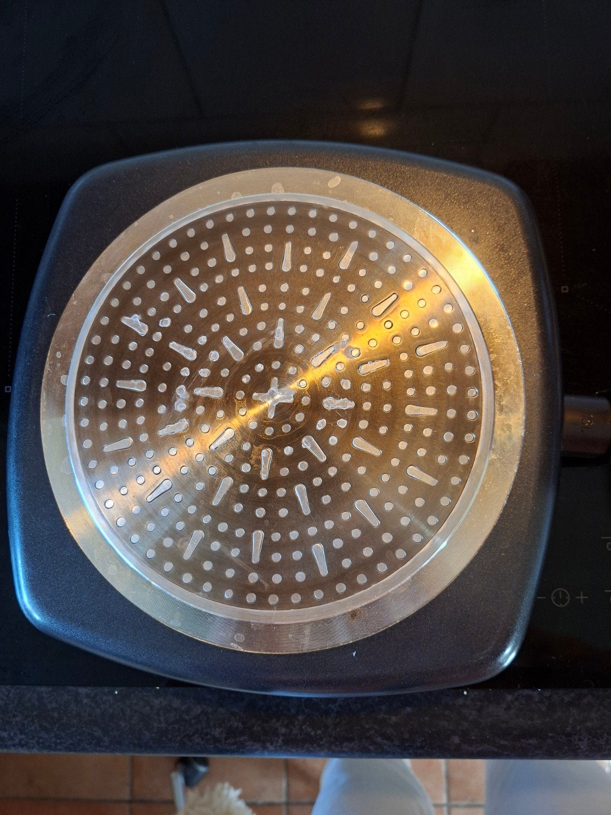 Brabantia Grillpan - Perfect voor een gezonde maaltijd, Koekenpan, Aluminium, Ophalen of Verzenden, Zo goed als nieuw