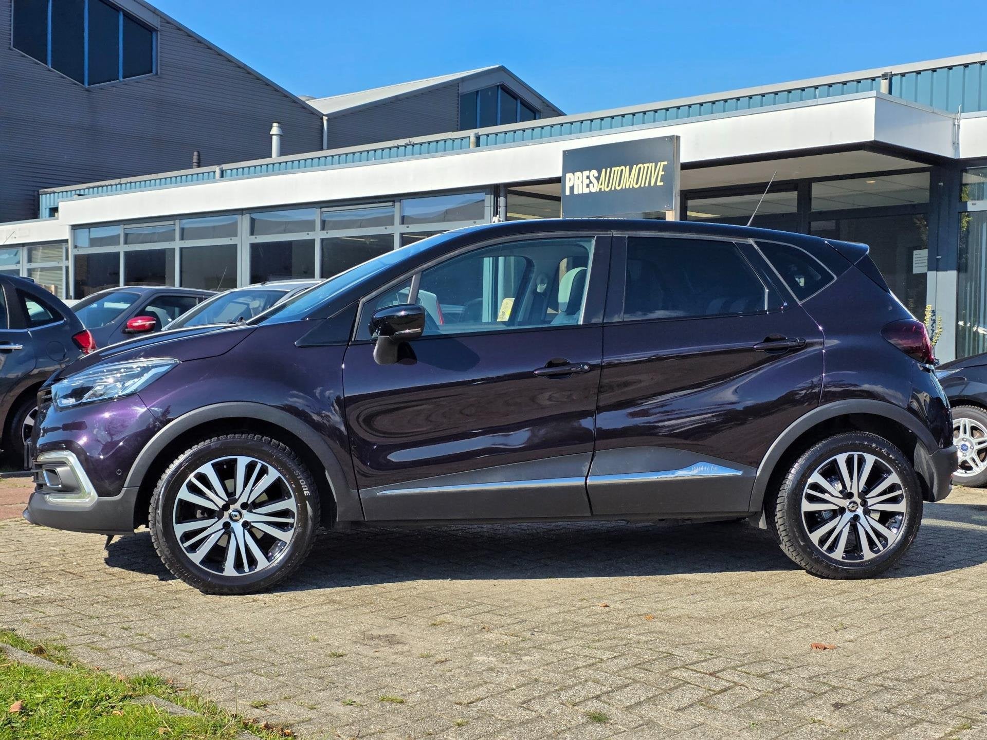 Renault Captur 1.2 TCe Initiale Paris |PANORAMA DAK|LEDER|, Voorwielaandrijving, Gebruikt, 635 kg, Handgeschakeld
