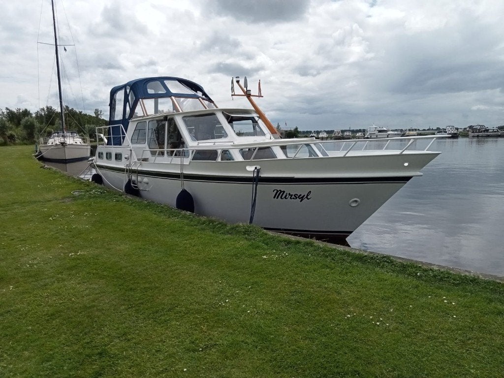 Beachcraft/ gantelkruiser, Watersport en Boten, Motorboten en Motorjachten, Gebruikt, 11 m, Binnenboordmotor, Diesel