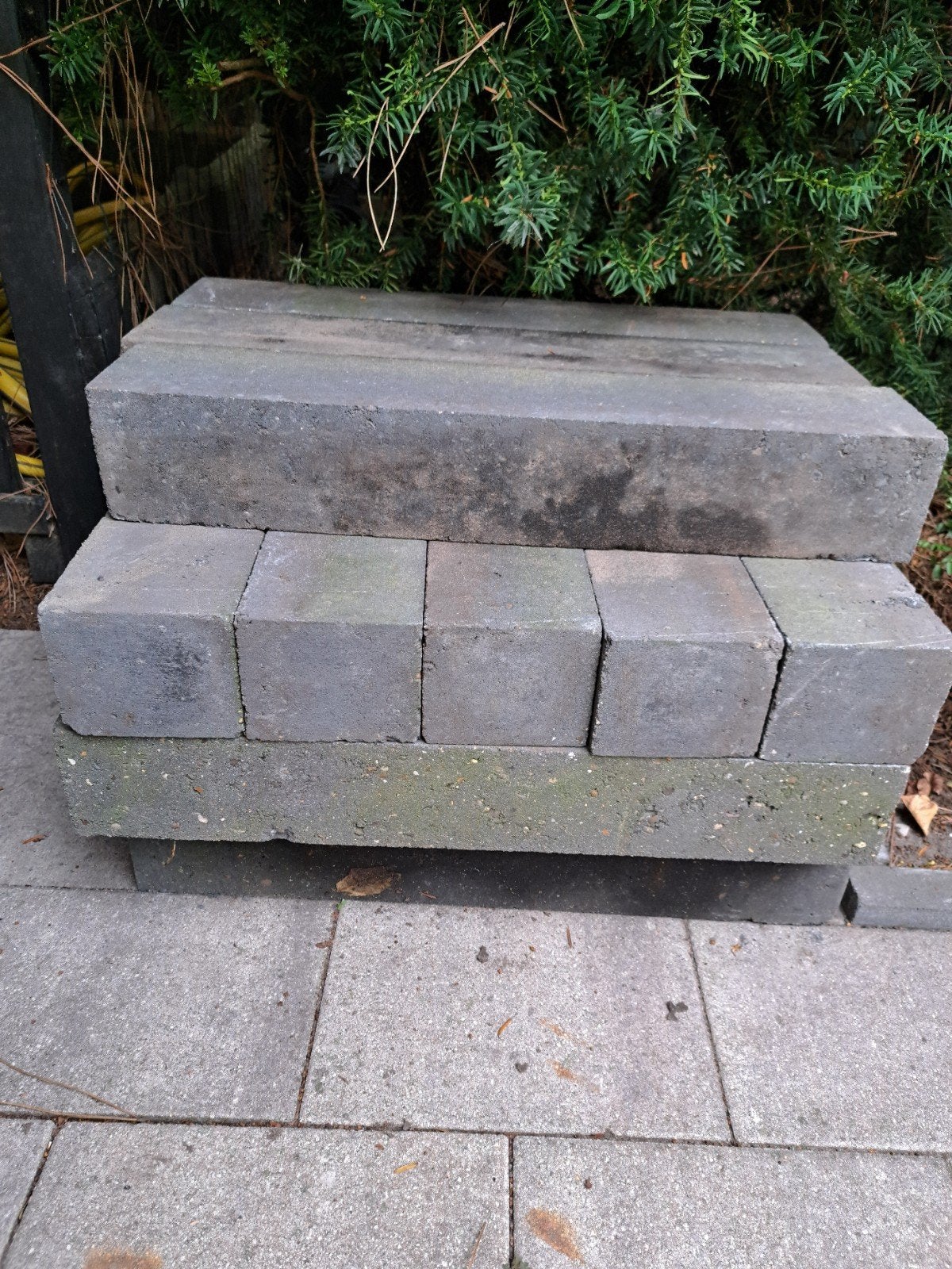 stapelblokken, Tuin en Terras, Ophalen, Gebruikt, 25 cm of meer, Border