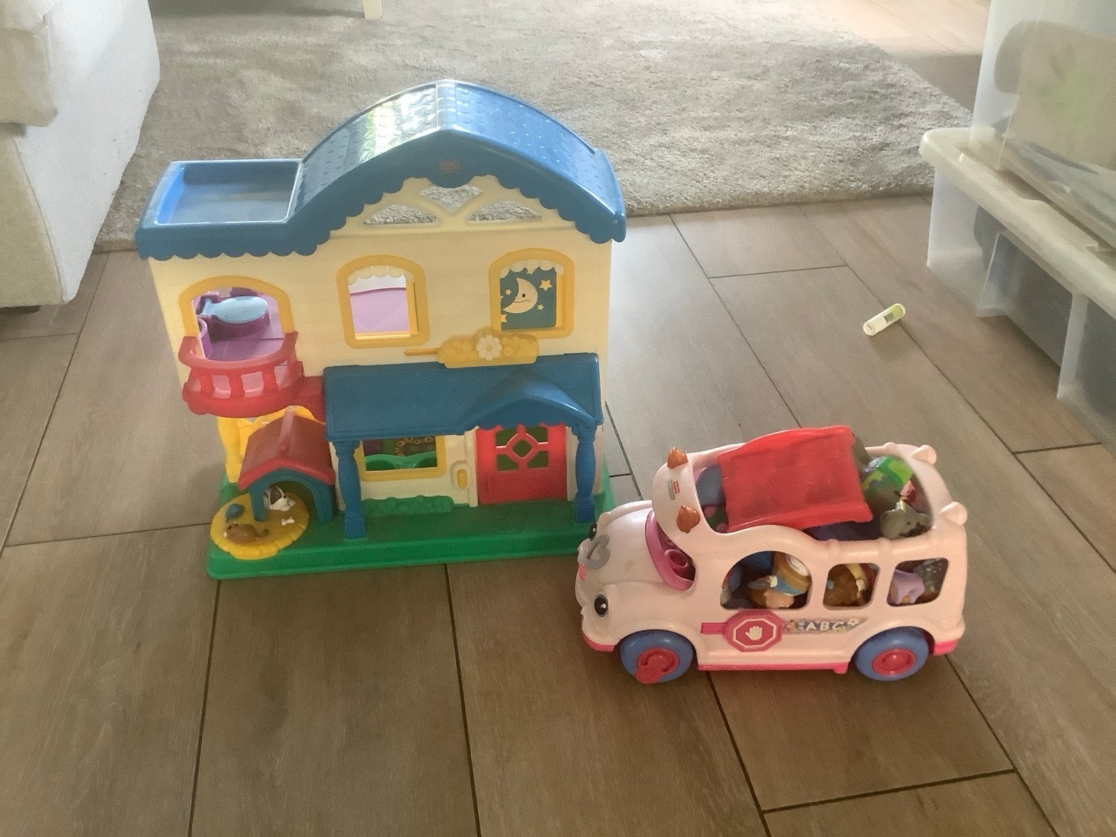 Fisher-Price Little People Speelhuis en Schoolbus, Ophalen, Gebruikt, Jongen of Meisje