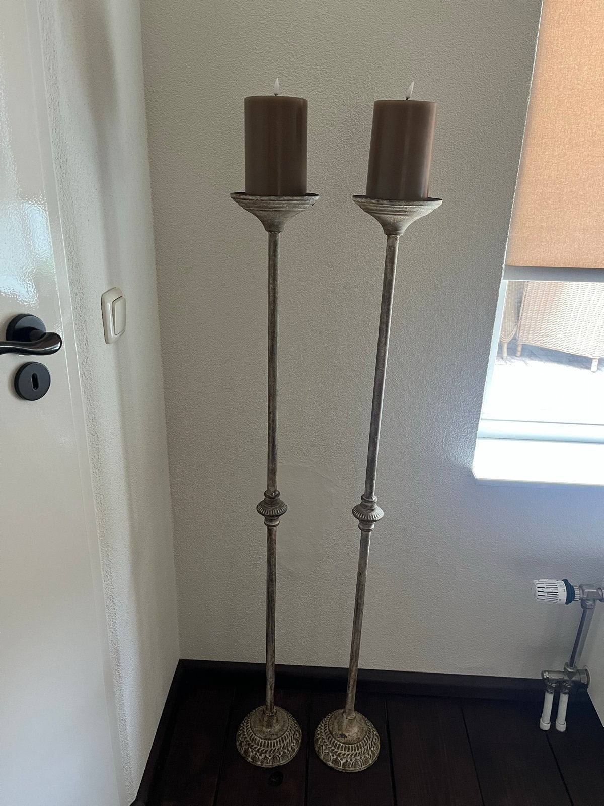 2 hoge metalen kandelaars, Ophalen, Bruin, 120 cm, Zo goed als nieuw