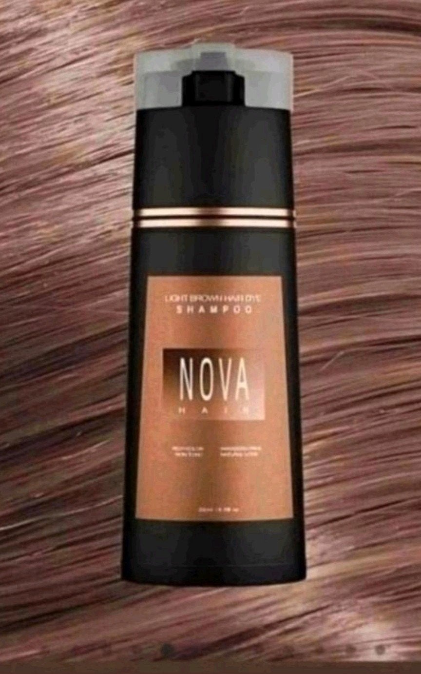 Nieuwe en ongeopende Nova Hair Light Brown Hair Dye Shampoo., Ophalen of Verzenden, Nieuw, Shampoo of Conditioner