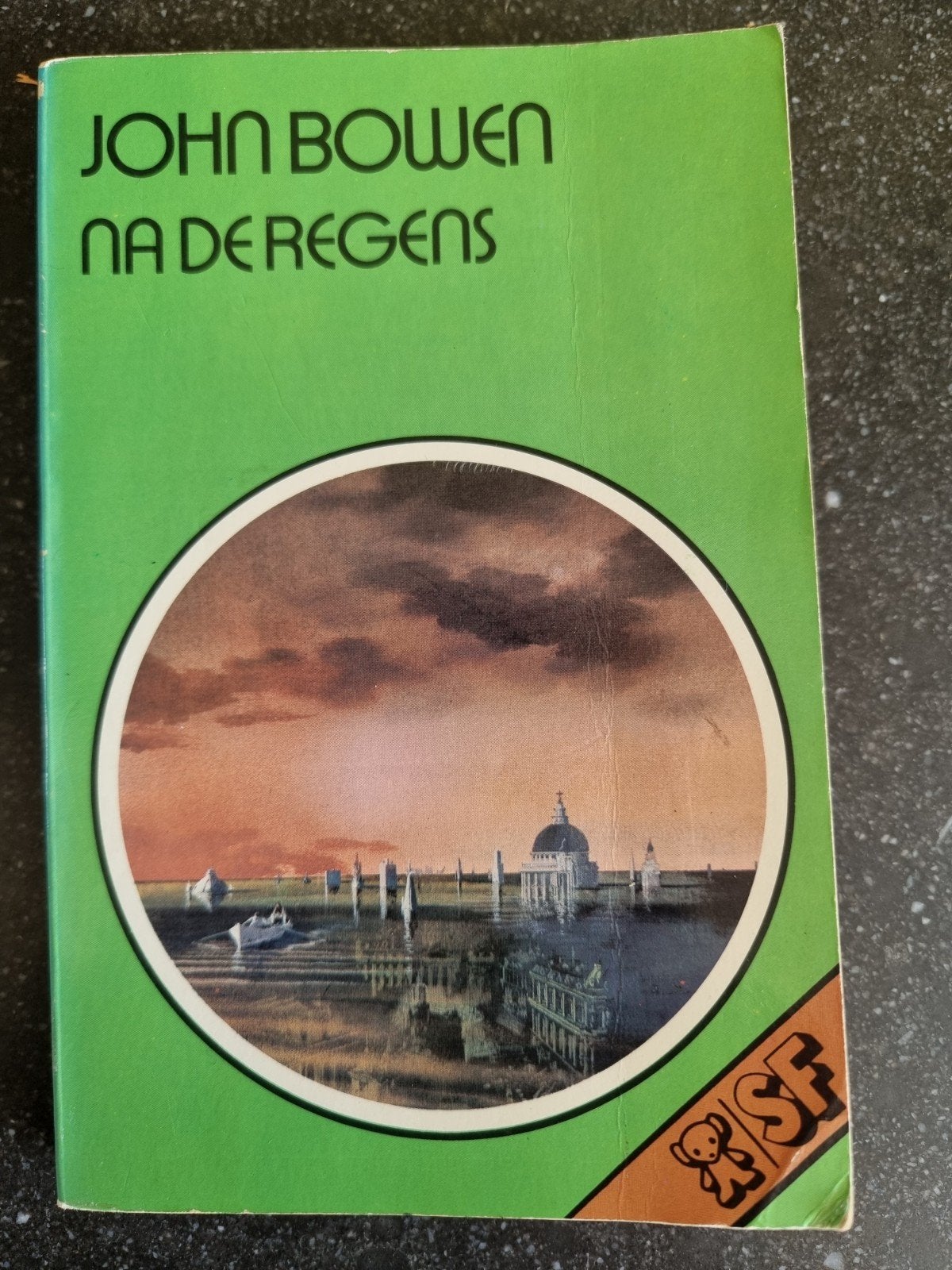 John Bowen - Na de regens (roman, 1978), Boeken, Ophalen of Verzenden, Gelezen, John Bowen