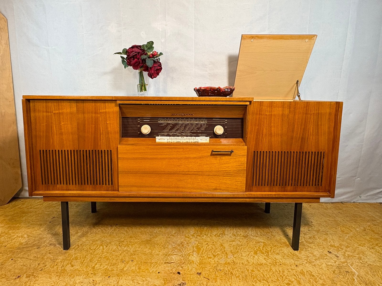 Gratis verzending!Midcentury retro vintage dressoir teak1960, Huis en Inrichting, Kasten | Dressoirs, Gebruikt, Met klep(pen)