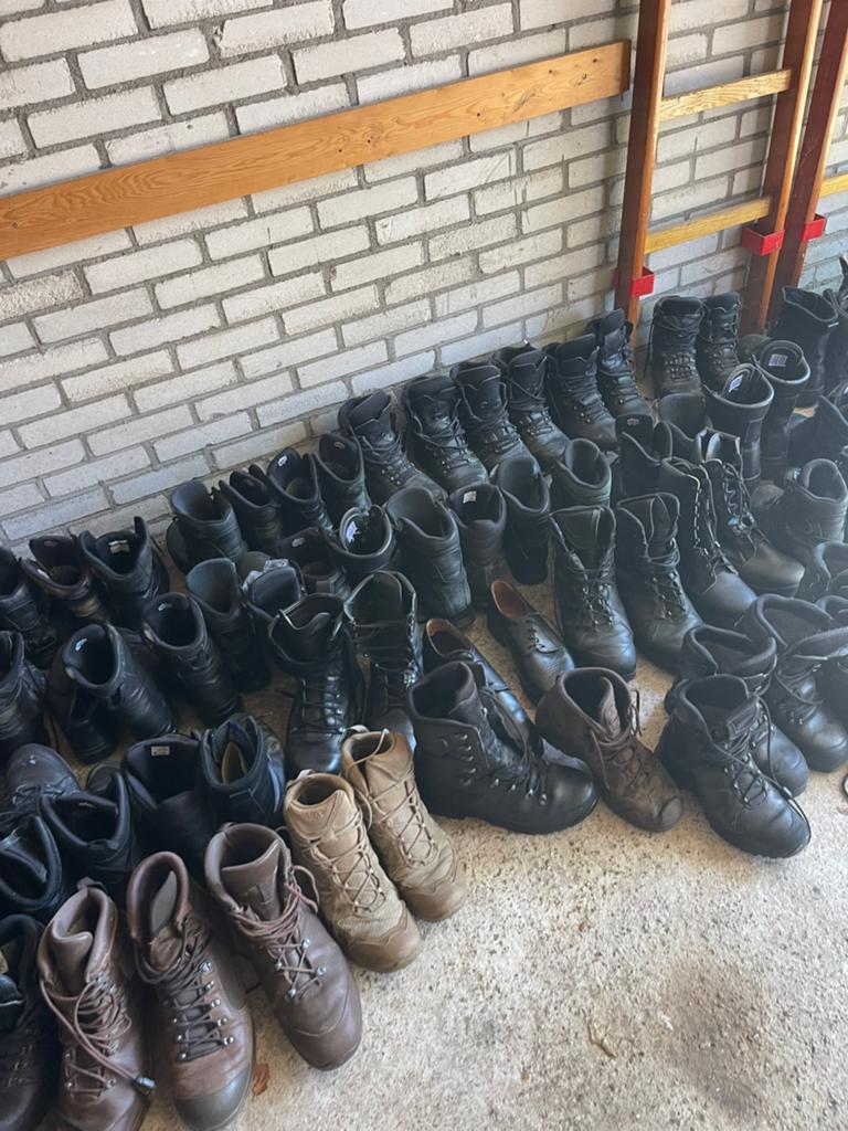 Te koop: ruim 100/150 paar Haix & Meindl schoenen/laarzen, Ophalen