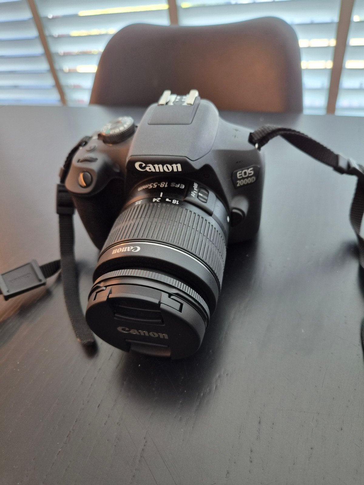 Canon EOS 2000D Spiegelreflexcamera met 18-55mm lens, Audio, Tv en Foto, Fotocamera's Digitaal, Canon, Ophalen of Verzenden, Zo goed als nieuw
