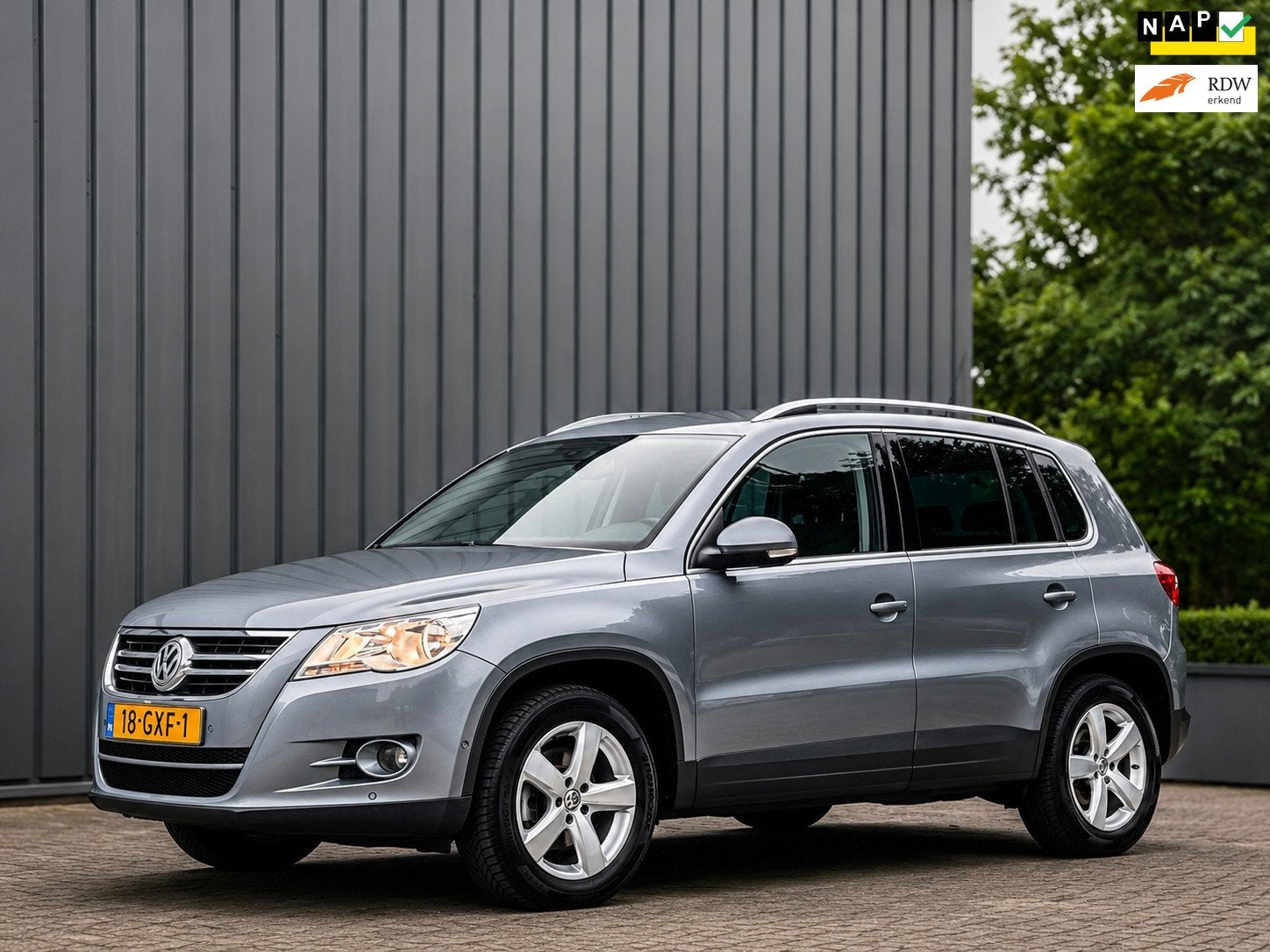 Volkswagen Tiguan 1.4 TSI Sport&Style 4Motion / Nwe Ketting!, Auto's, Gebruikt, 4 cilinders, Origineel Nederlands, Bedrijf