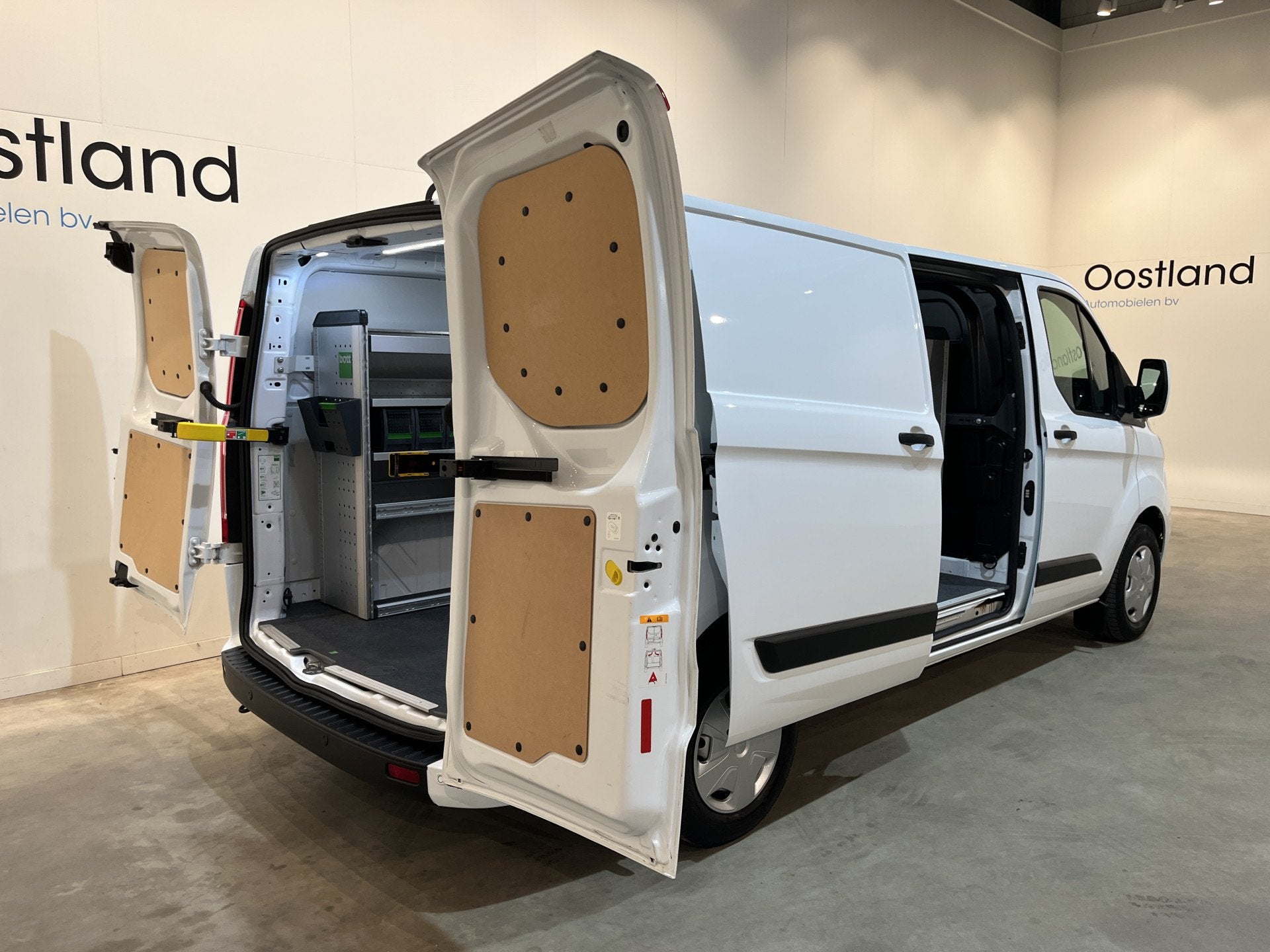 Ford Transit Custom 300 2.0 TDCI L2H1 Trend / Servicebus / B, Auto's, Voorwielaandrijving, 4 cilinders, Wit, Bedrijf