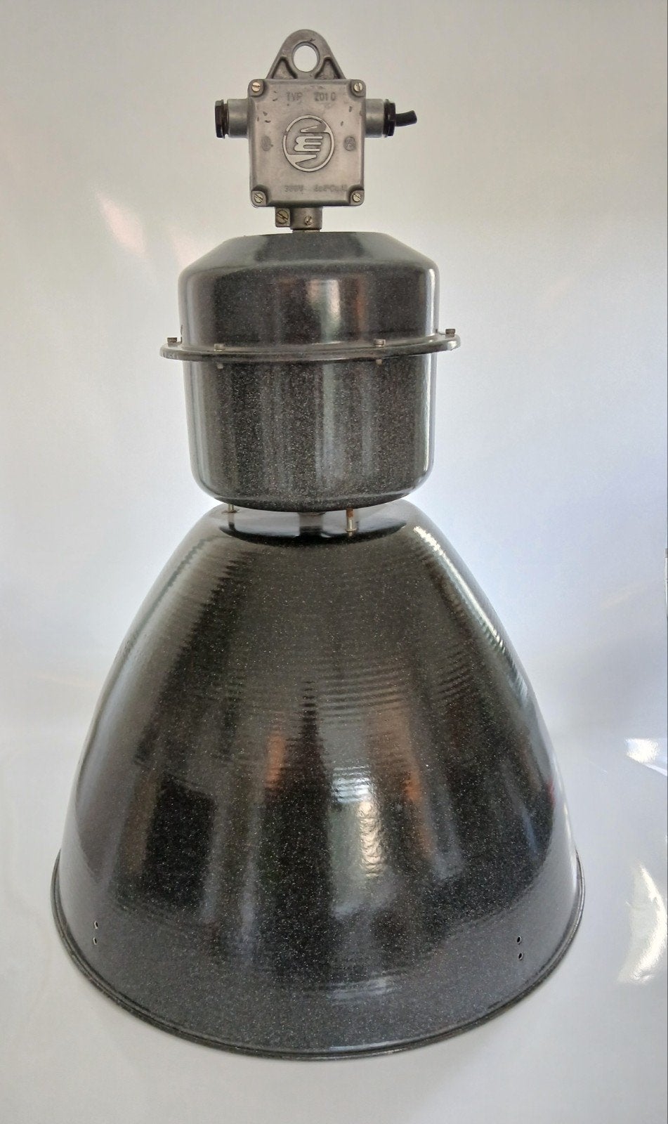 Vintage Industriële Fabriekslamp – Elektrosvit TYP 25 400, Antiek en Kunst, Ophalen