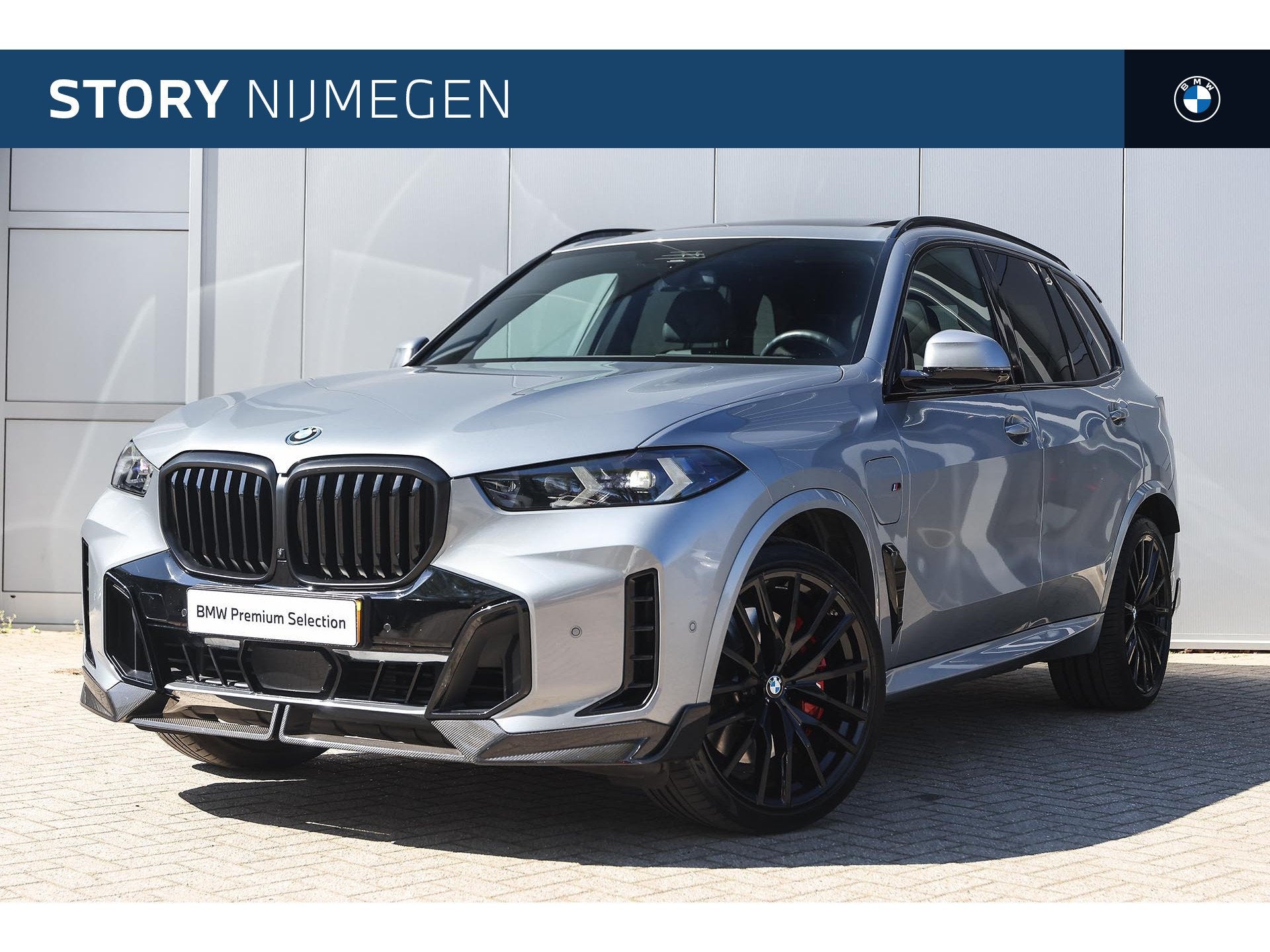 BMW X5 xDrive50e High Executive M Sport Automaat / Trekhaak, Dealer onderhouden, Gebruikt, 2395 kg, Met garantie (alle)