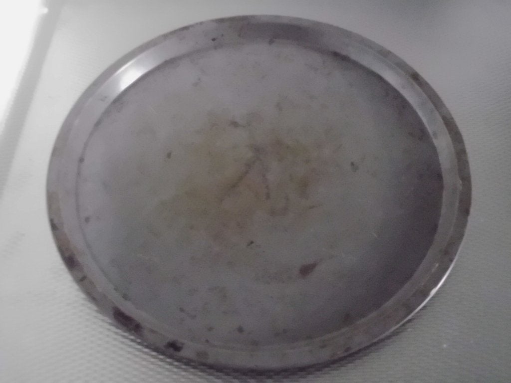Oud, roestig IKEA dienblad, geleefd, verder fris en schoon, Ophalen, Gebruikt, Met opstaande rand, Rond