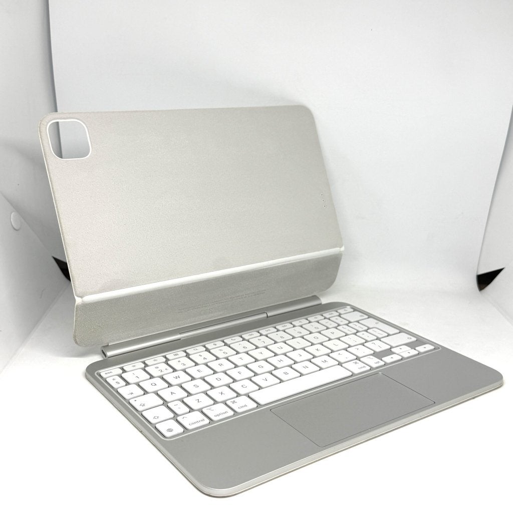 Apple Magic Keyboard voor iPad Pro 11 inch M4, M5 (2024-2026, Apple, Zo goed als nieuw, Support@apple.com, Apple Park Way, Cupertino, California