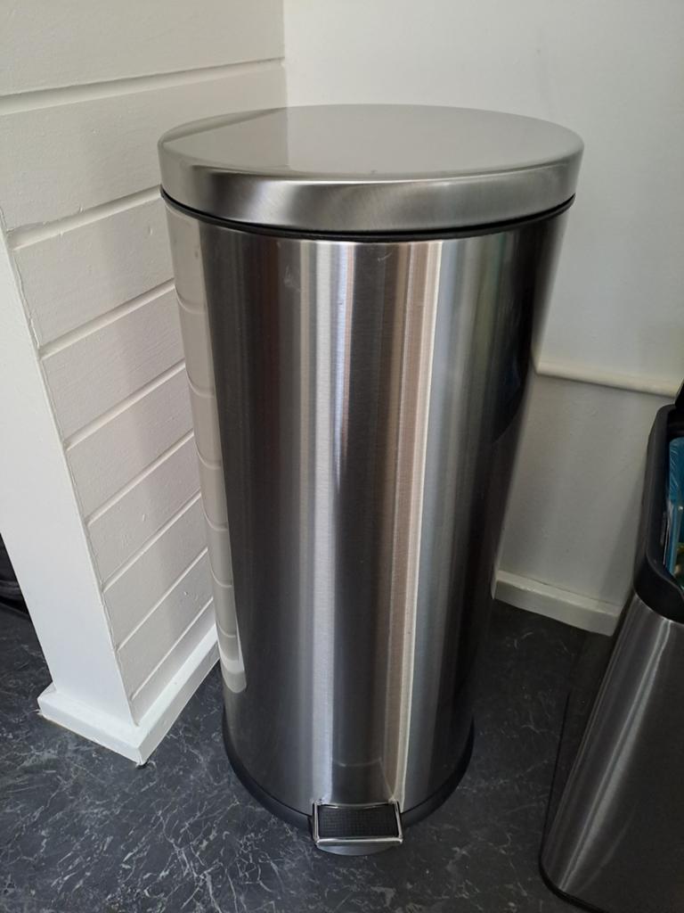Pendaal Vuilnisbak, Ophalen, Kunststof, 40 liter of meer, Zo goed als nieuw