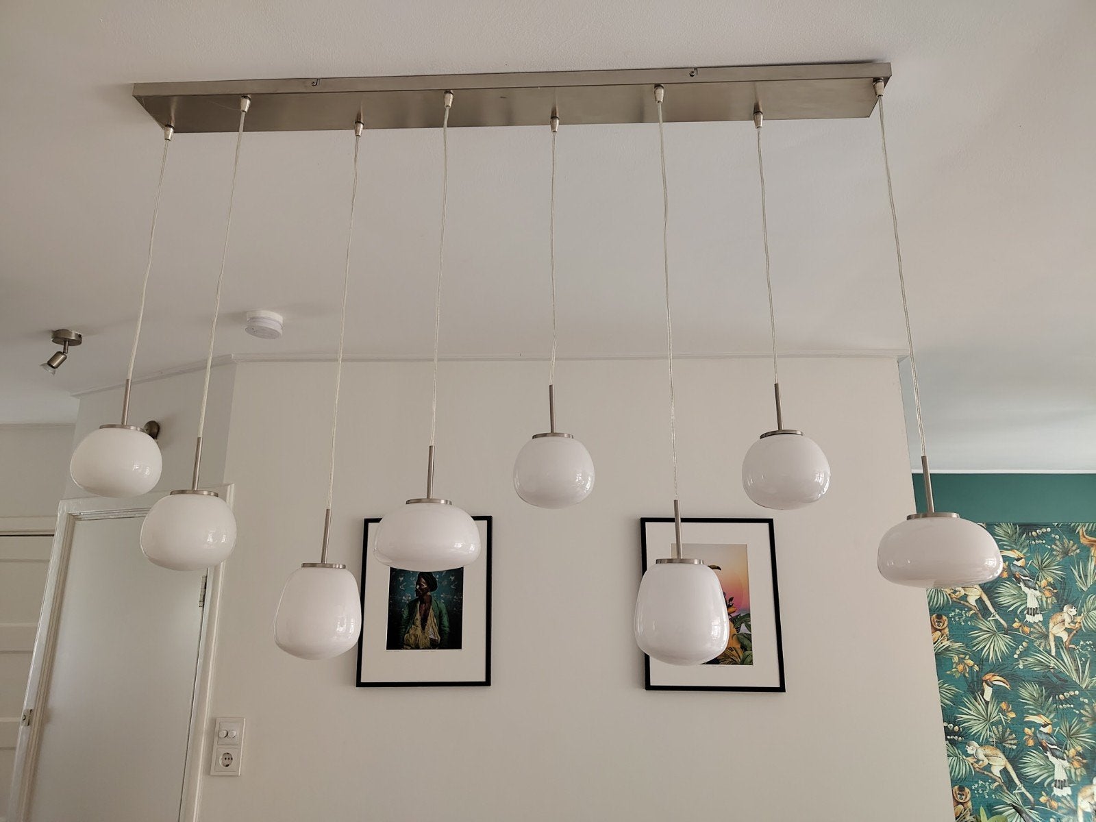 Moderne hanglamp met 8 glazen bollen, Ophalen, Gebruikt, Overige fittingen, Glas