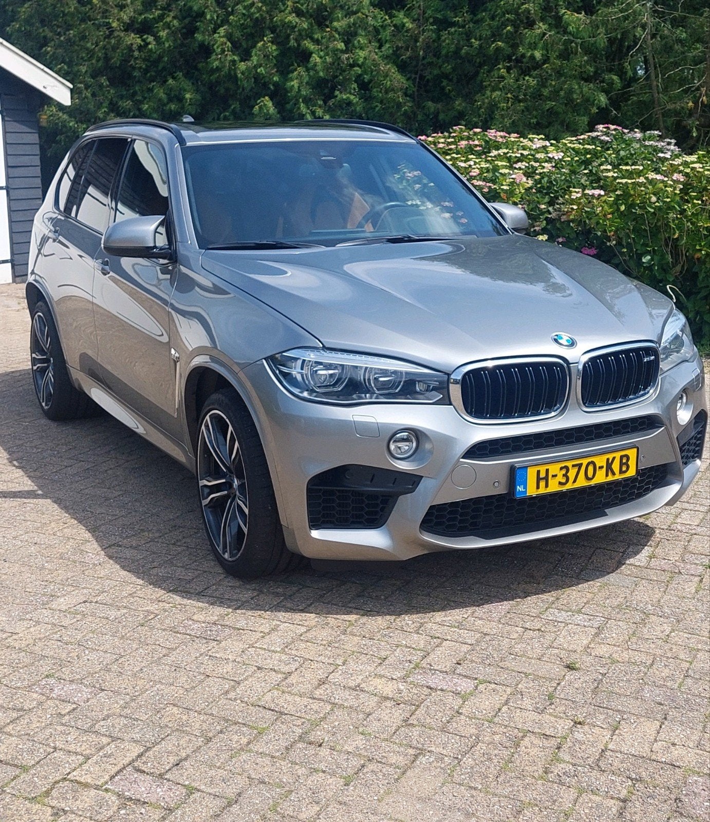 BMW X5 M 575pk Aut 2015 Grijs, Automaat, 4395 cc, Vierwielaandrijving, Particulier