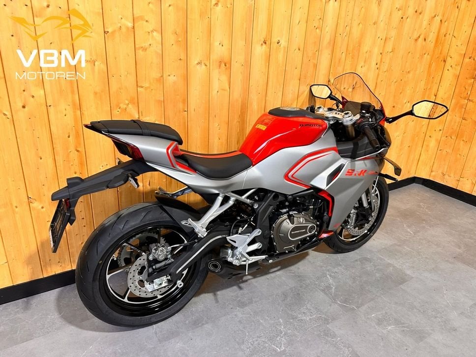 QJMotor SRK 421 RR SRK-421RR SRK421RR Sublieme stuurfiets!, Motoren, 4 cilinders, 421 cc, Bedrijf, Onbekend