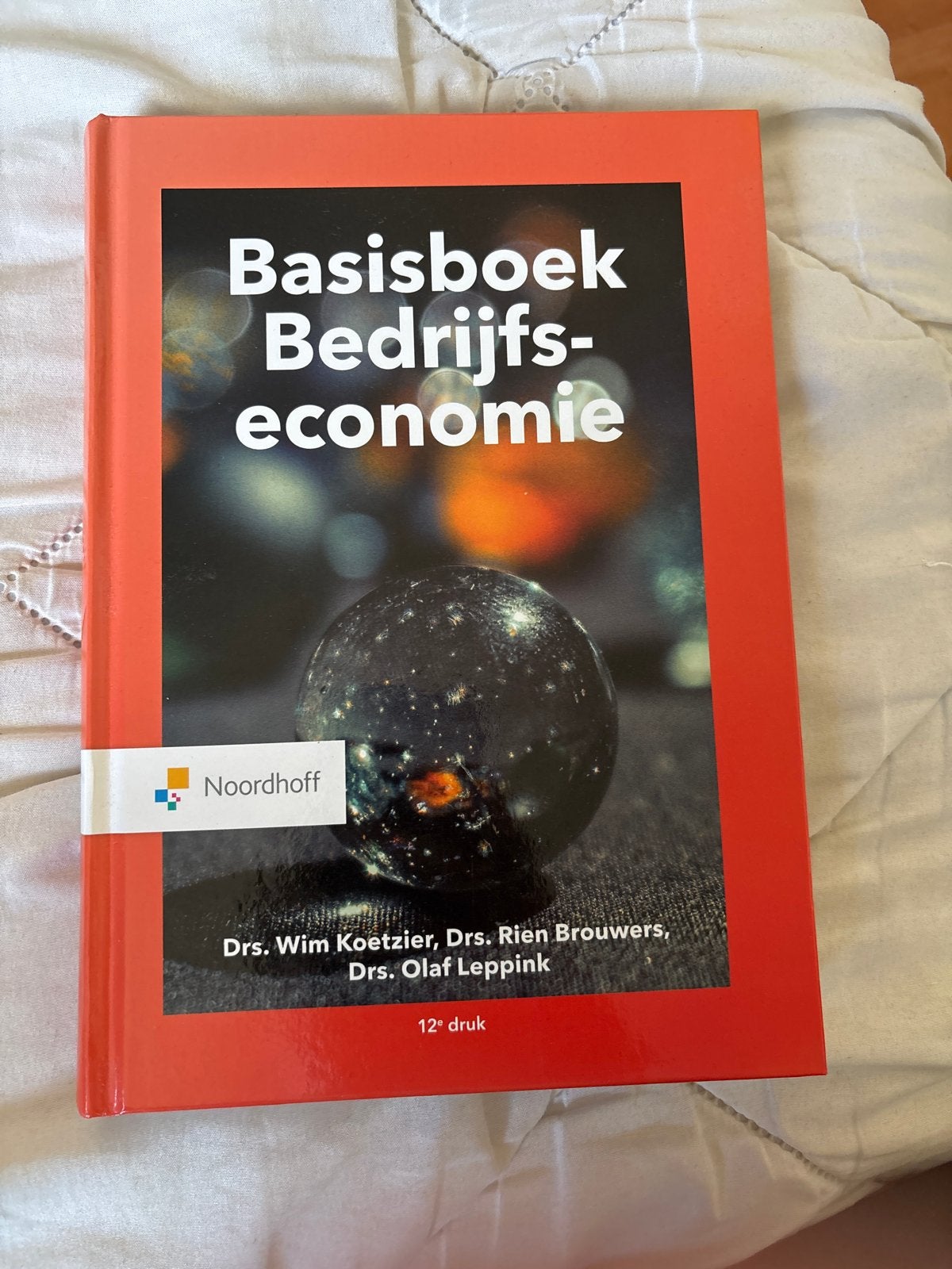 Basisboek Bedrijfseconomie - 12e druk, Boeken, Ophalen of Verzenden, Gamma, Zo goed als nieuw, HBO